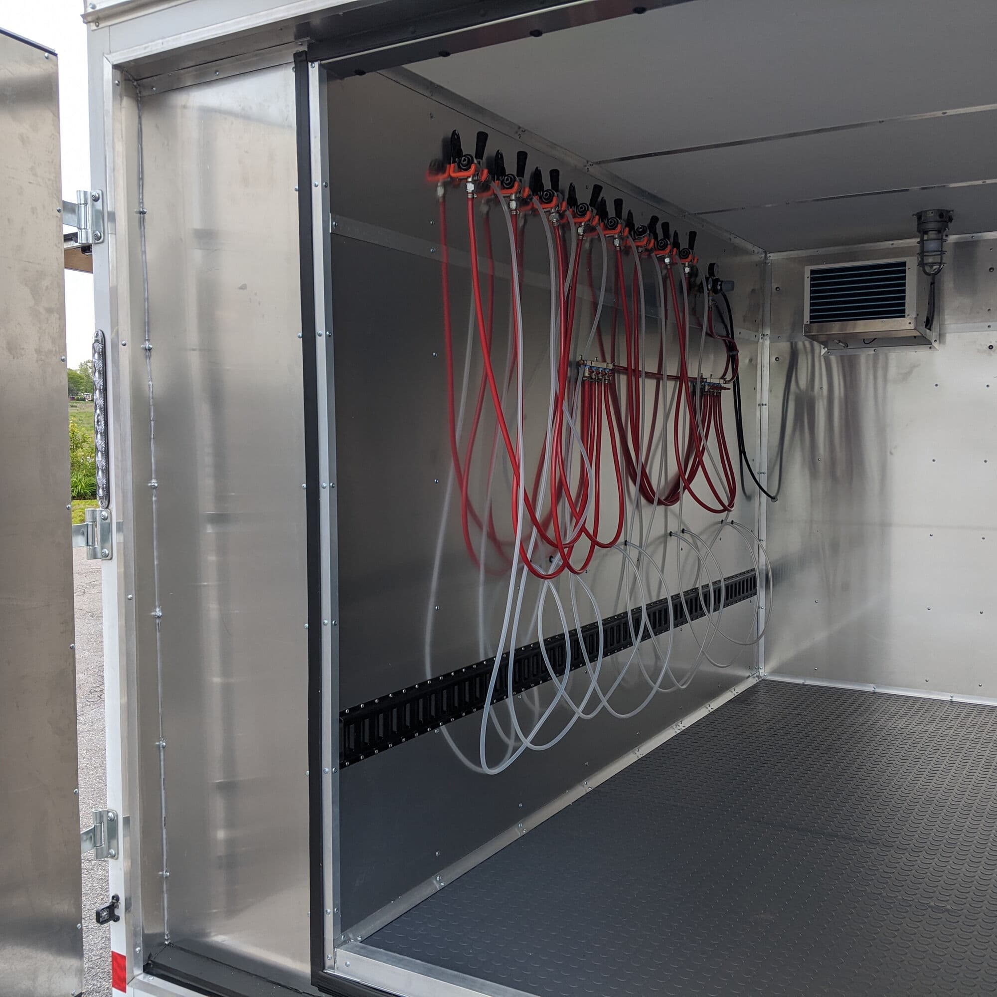 Draft Beer Trailer = 8 Faucet, 20 keg trailer - 2